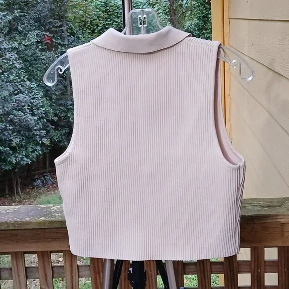 Sincerely Jules Light Beige Ribbed Sleeveless Collared V-Neck Vest As New Sz XL - Picture 5 of 6